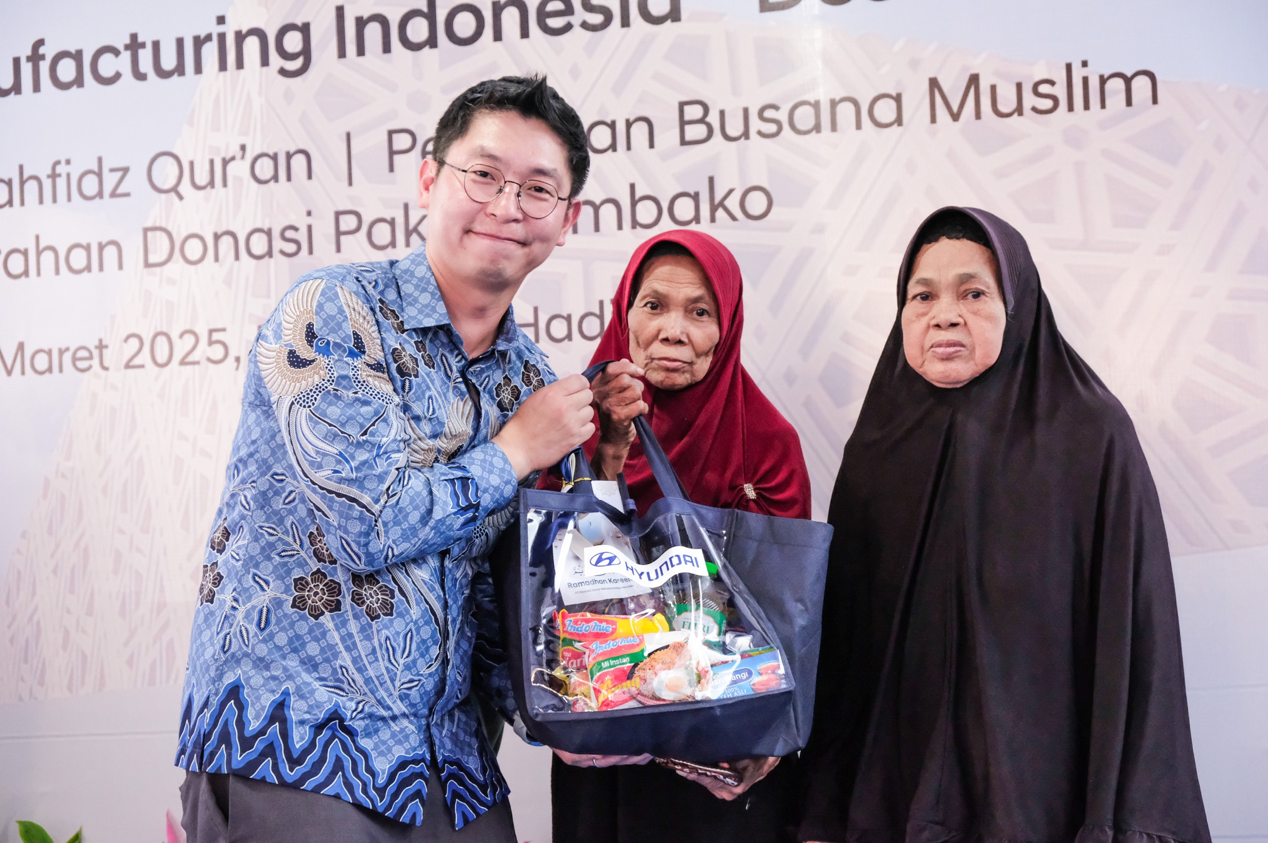 Buka Puasa Bersama dan Pembagian Sembako Bersama Hyundai
